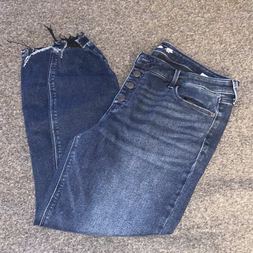 NWOT Old Navy Rockstar Super Skinny Distressed Jeans - Size 14
